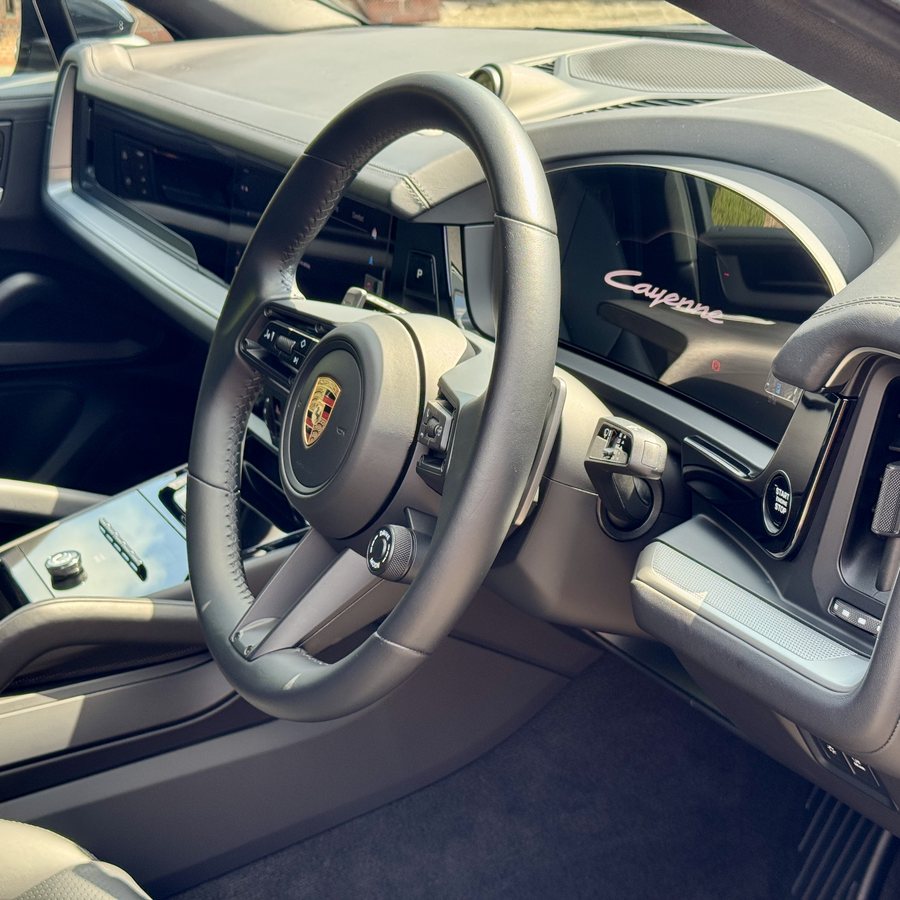 Porsche Cayenne, dash