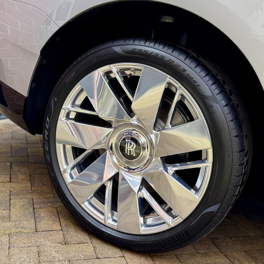 Rolls-Royce wheel
