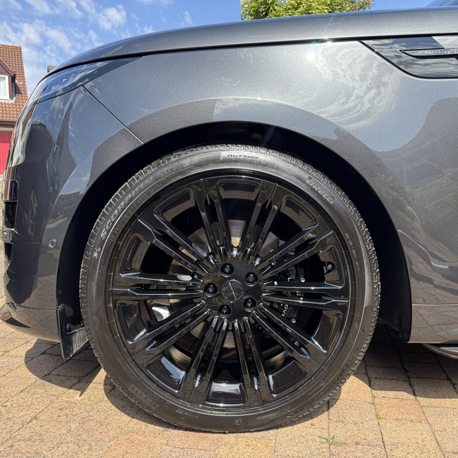 Range Rover wheel and arch
